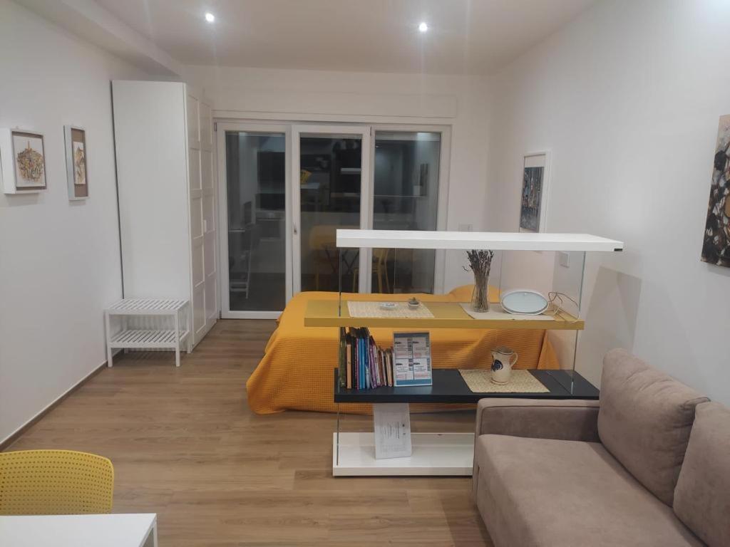 Domus13-With Private Parking Apartment บารี ภายนอก รูปภาพ