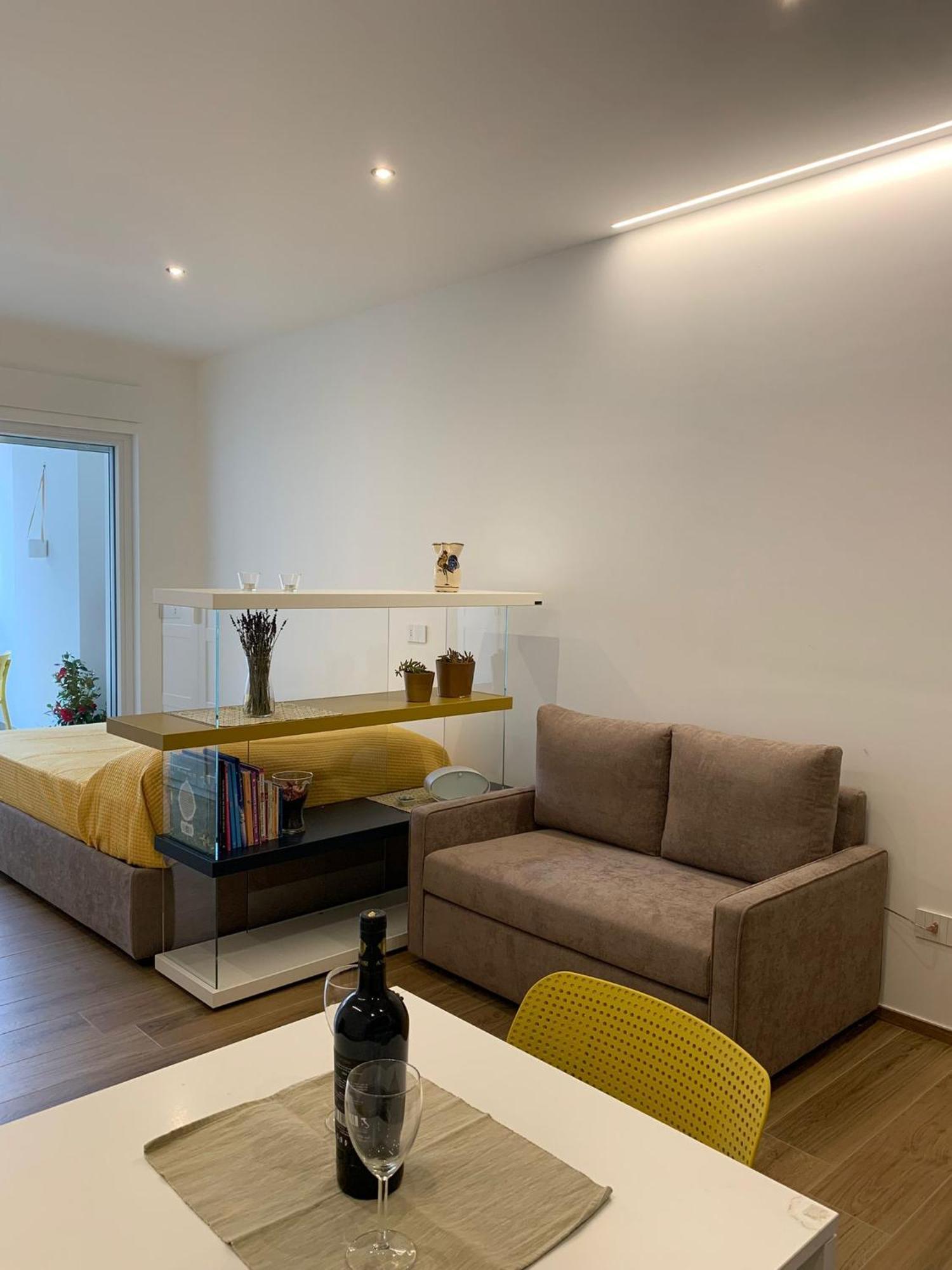 Domus13-With Private Parking Apartment บารี ภายนอก รูปภาพ
