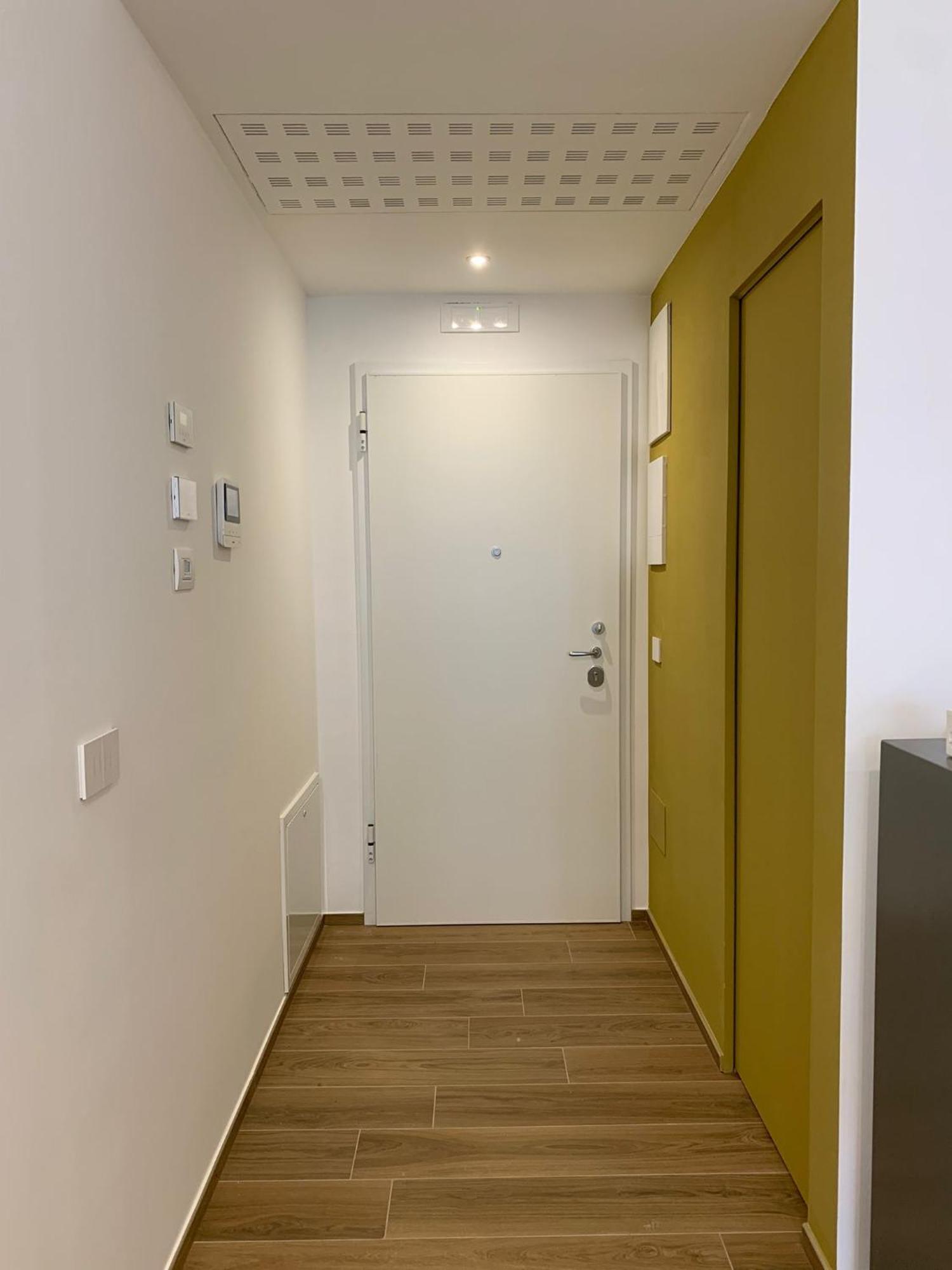 Domus13-With Private Parking Apartment บารี ภายนอก รูปภาพ